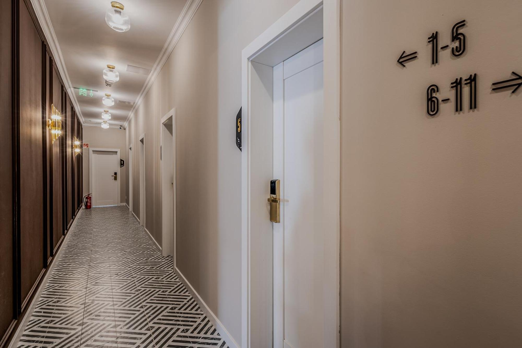 Timeless Boutique Suites By Bqa Budapest Exterior foto