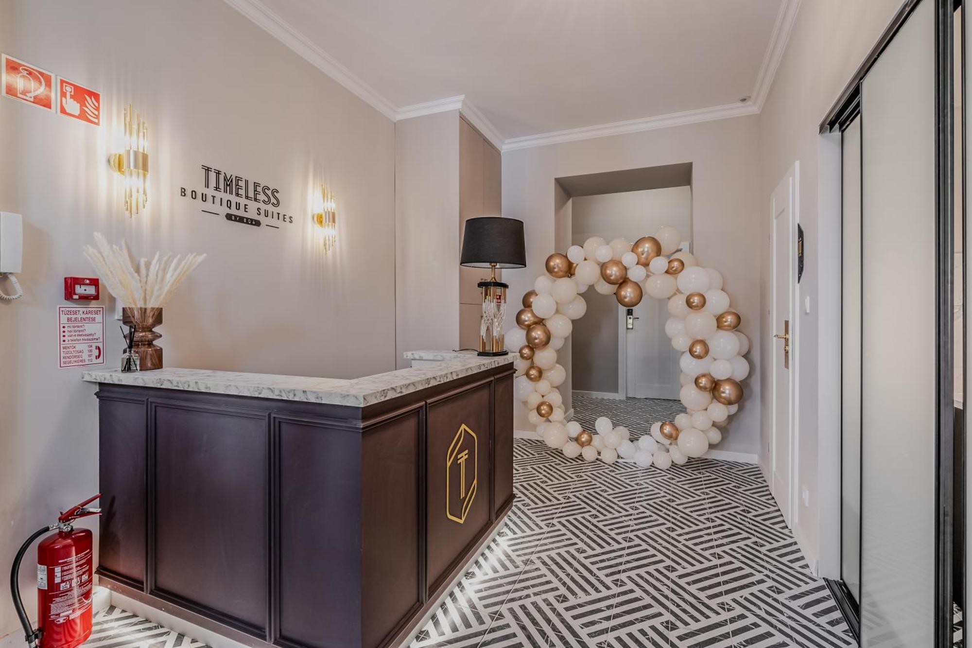 Timeless Boutique Suites By Bqa Budapest Exterior foto